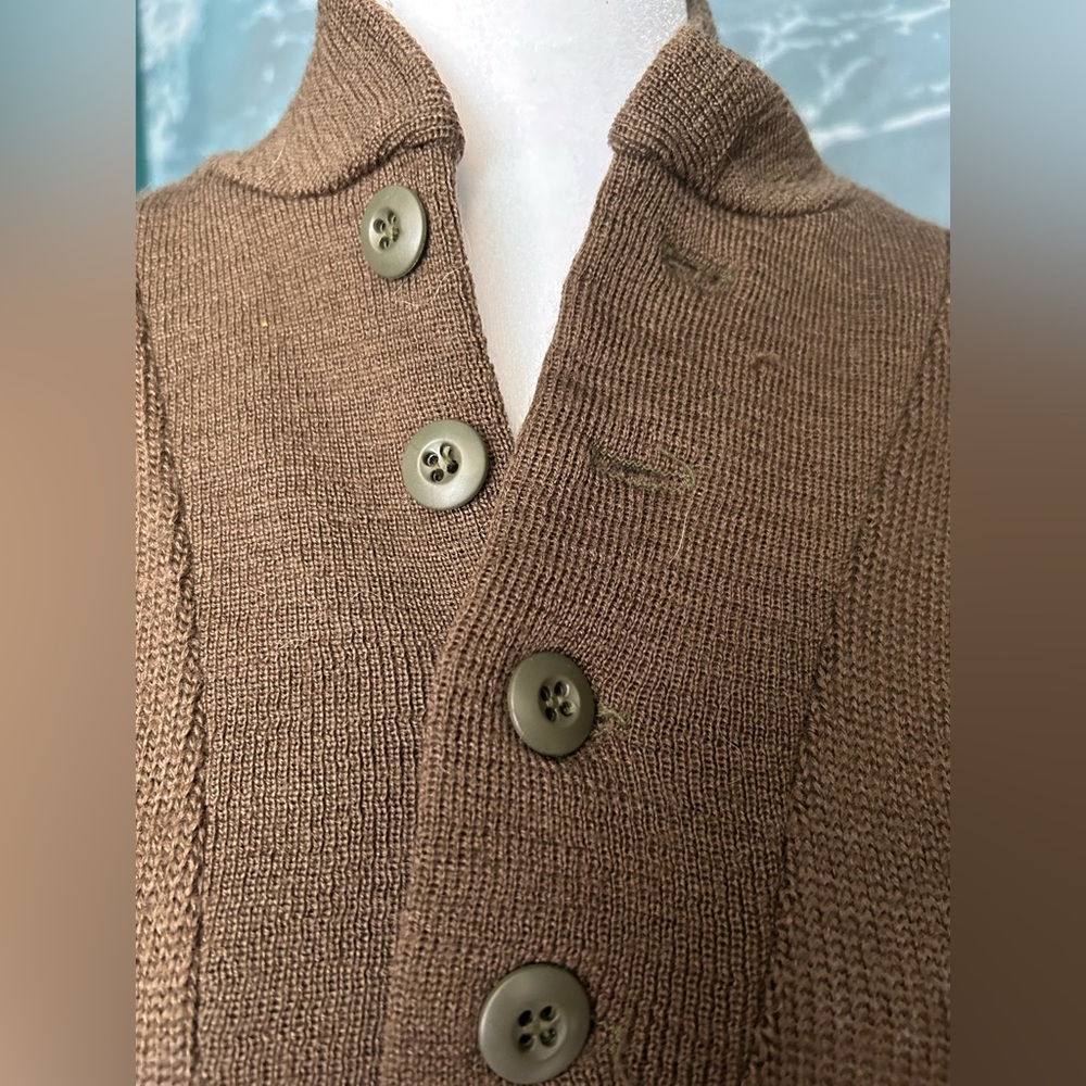 Brown button sweater - Picture 2 of 5